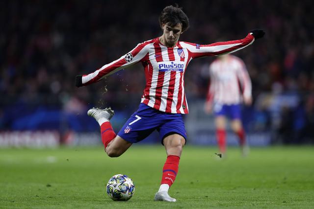 定了自信的 定了自信的