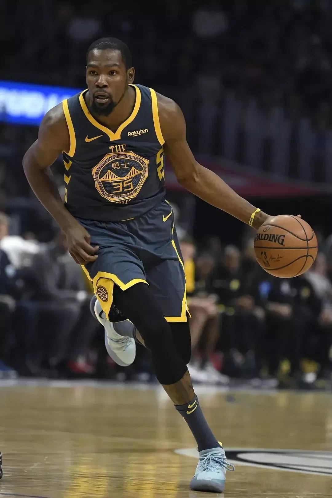 的角度看 的角度看