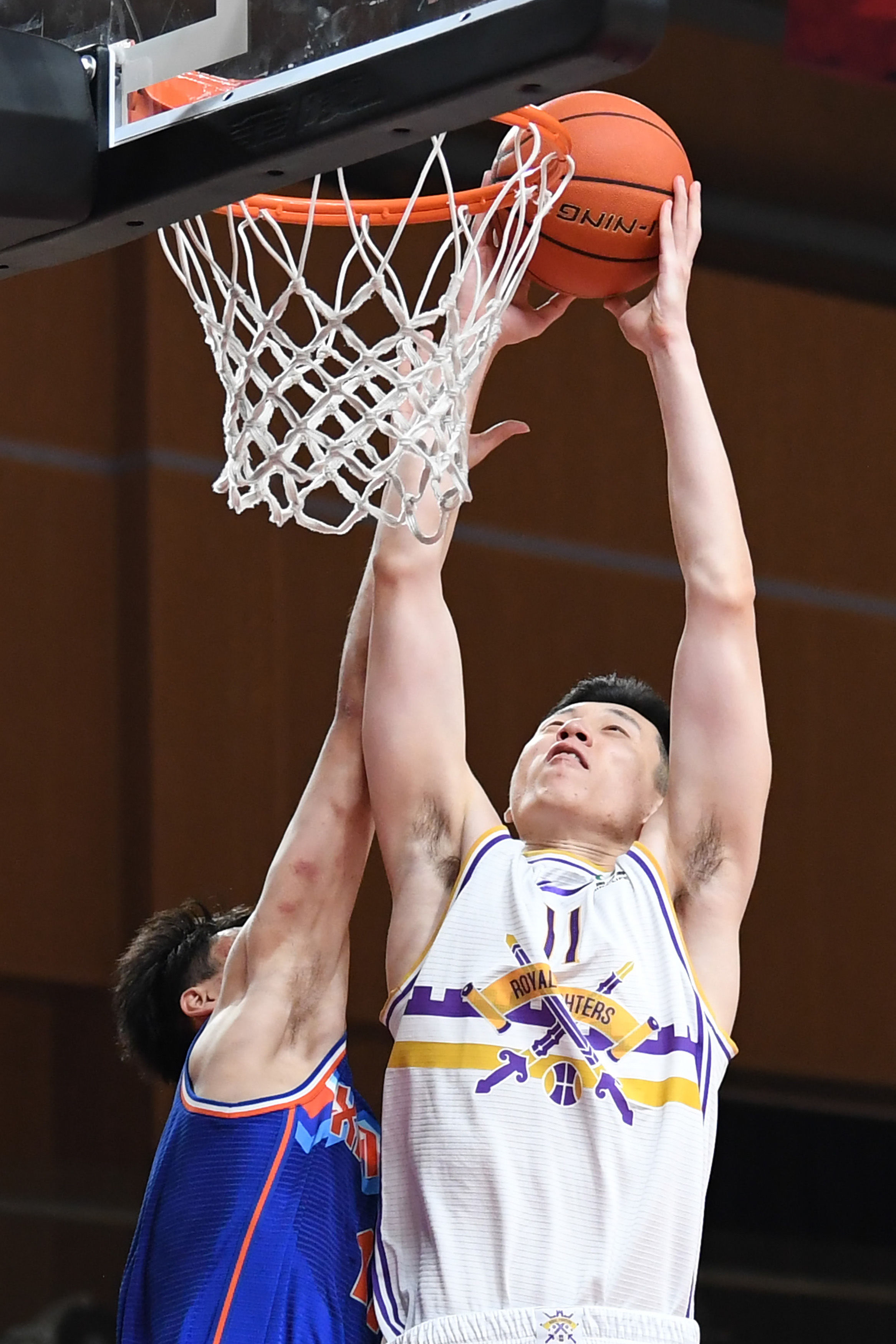 依然令人尊 依然令人尊