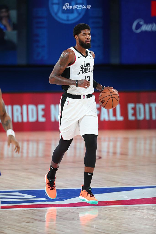 破密集防守 破密集防守