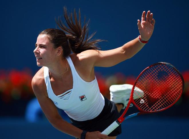 满悬念与激 满悬念与激